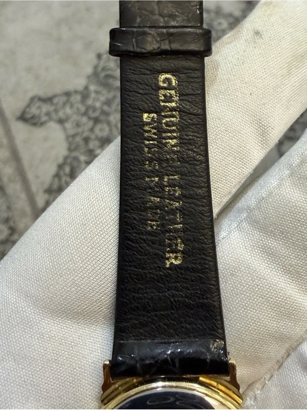 Vintage Raymond Weil Geneve 5631 18K Gold Plated Black Dial Unisex Dress Watch
